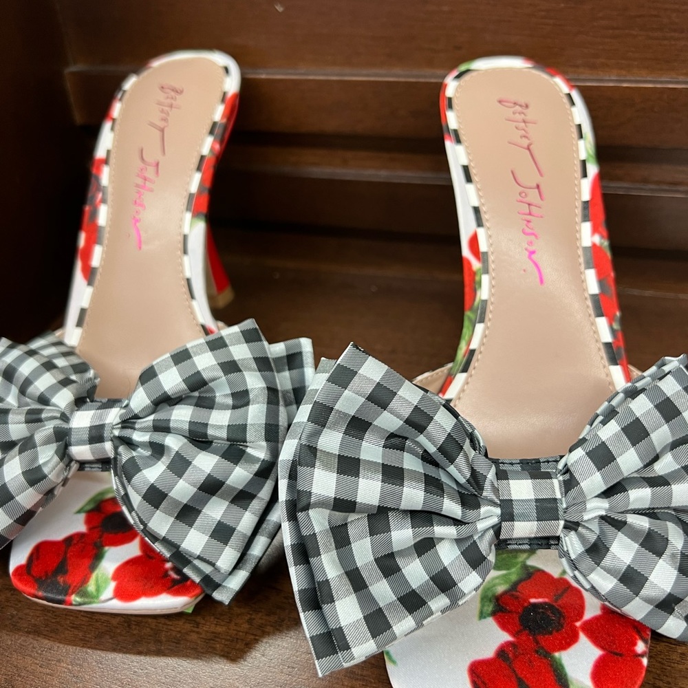 Betsy Johnson flora heels sandals